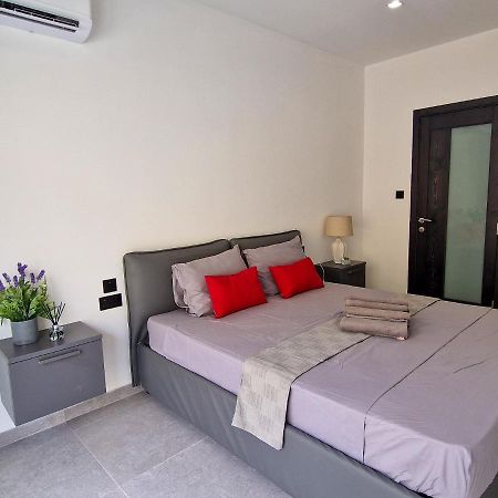 Barbara Properties - Luxury Qawra Stay St. Paul's Bay Bagian luar foto