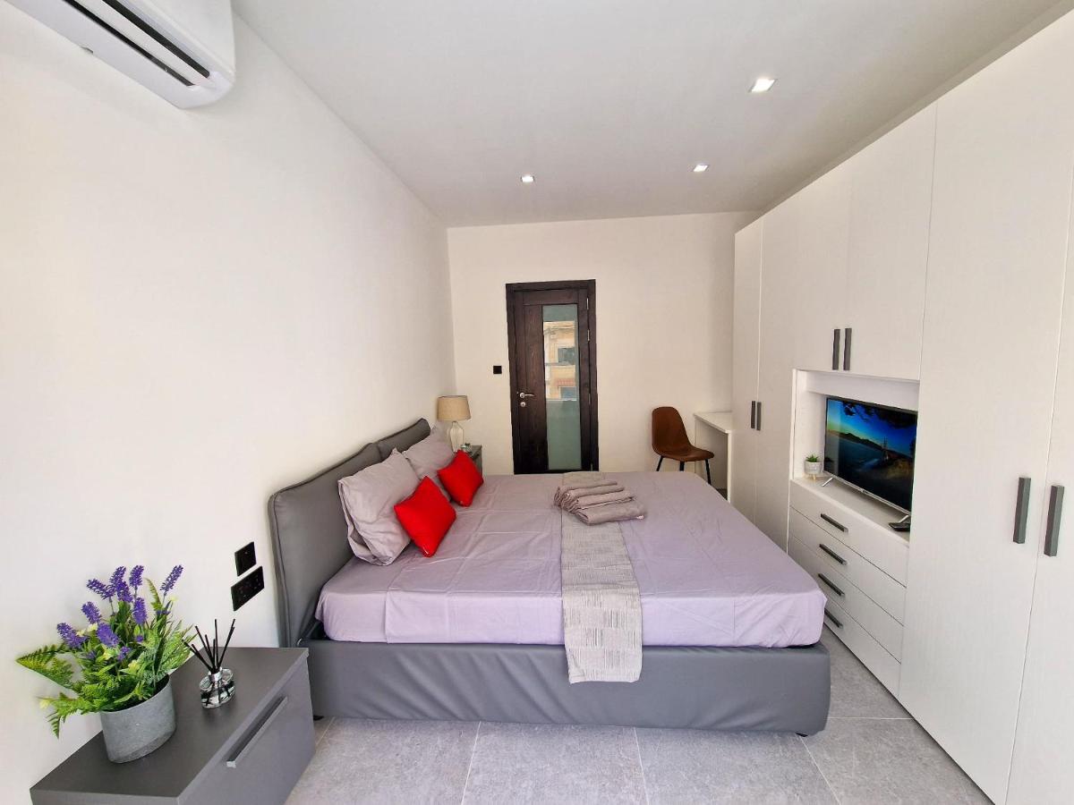 Barbara Properties - Luxury Qawra Stay St. Paul's Bay Bagian luar foto