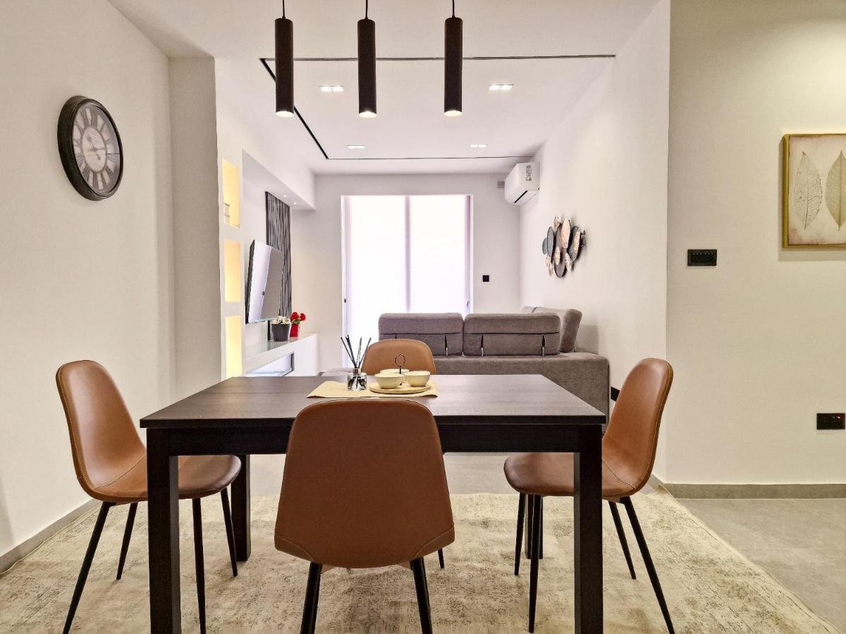Barbara Properties - Luxury Qawra Stay St. Paul's Bay Bagian luar foto