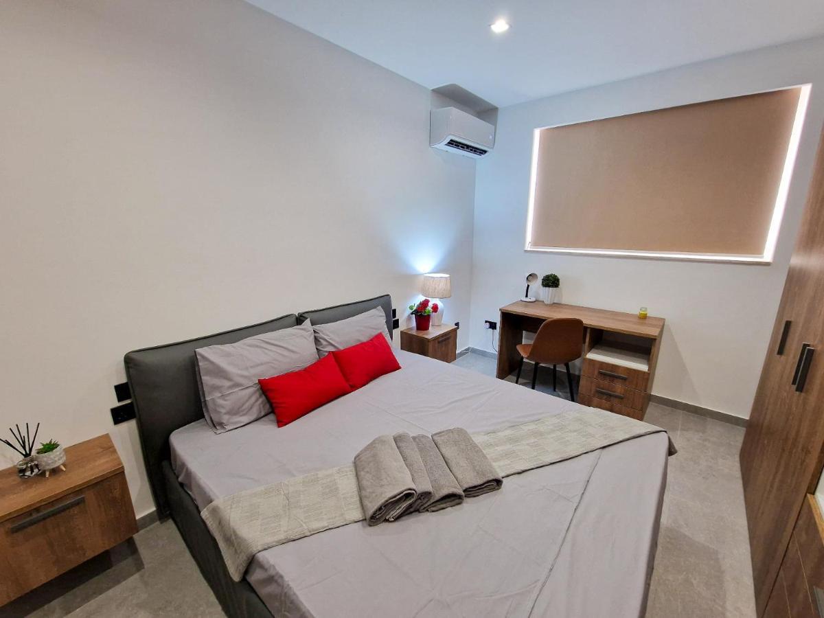 Barbara Properties - Luxury Qawra Stay St. Paul's Bay Bagian luar foto